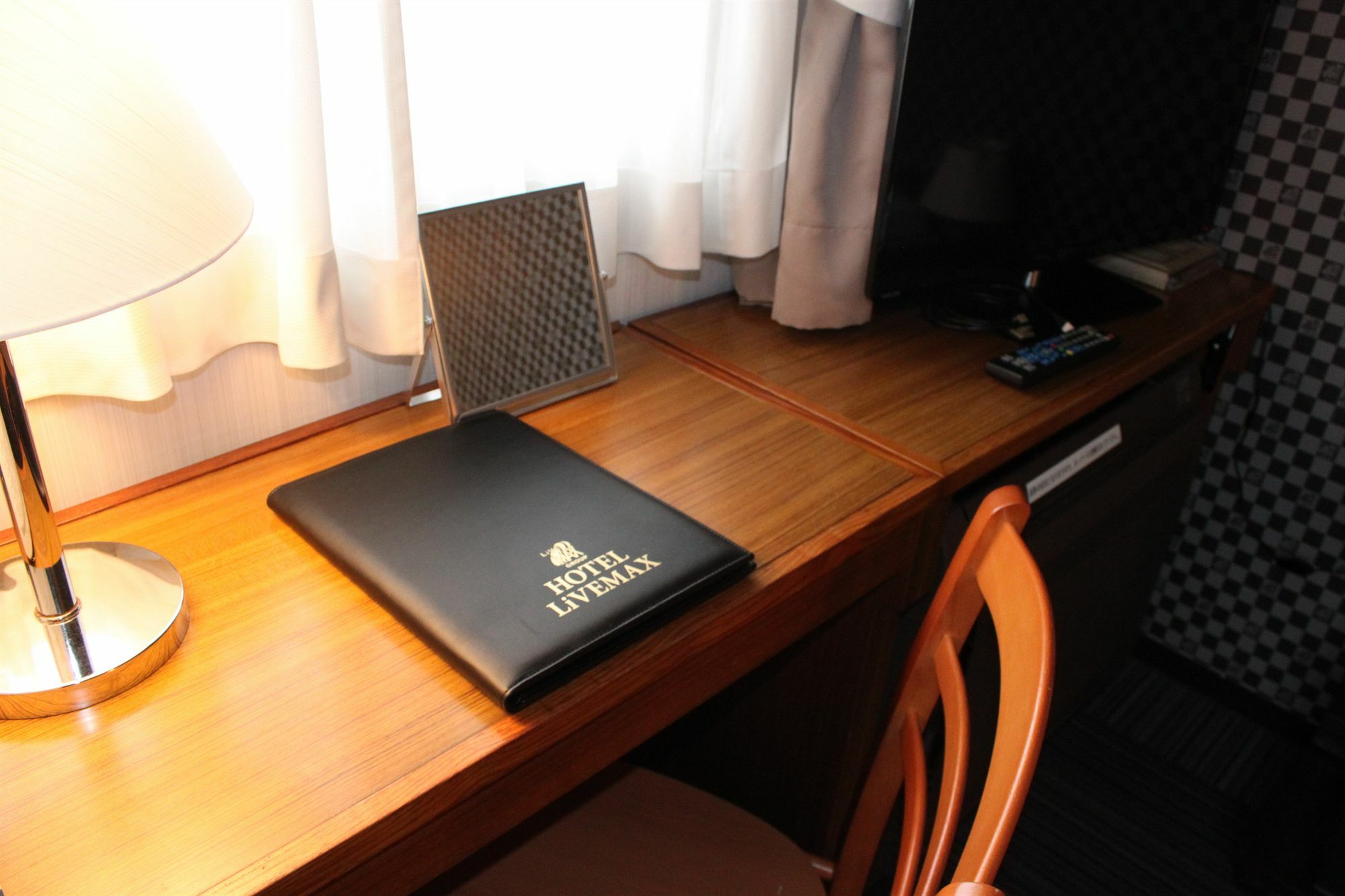 Hotel Livemax Budget Tokyo Hamura Ekimae Екстериор снимка